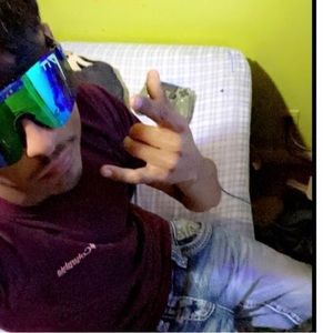 Meet your Posher, Emmanuel